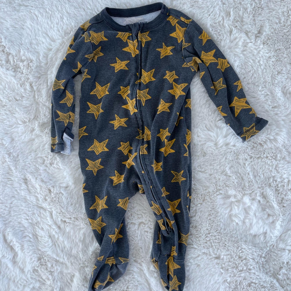 Old Navy Pajamas 6-9 months